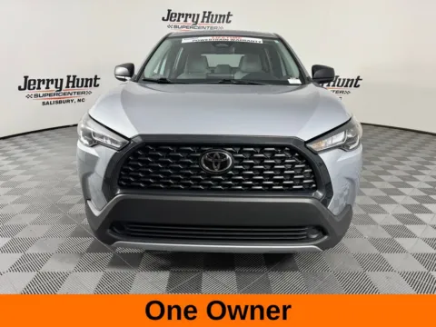 More photos of 2024 Toyota Corolla Cross L at Jerry Hunt Supercenter - Salisbury, NC