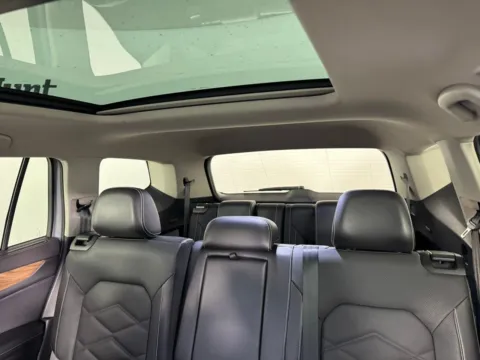 More photos of 2024 Volkswagen Atlas 2.0T SE w/Technology at Jerry Hunt Supercenter - Salisbury, NC