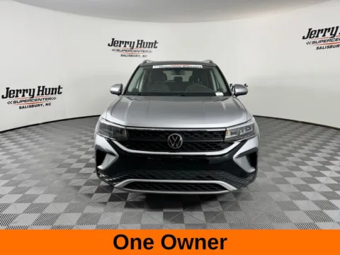 More photos of 2024 Volkswagen Taos 1.5T SE at Jerry Hunt Supercenter - Salisbury, NC