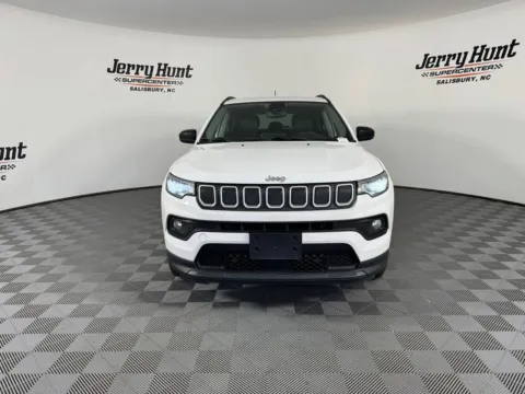 More photos of 2022 Jeep Compass Latitude at Jerry Hunt Supercenter - Salisbury, NC