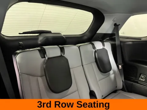 More photos of 2021 Ford Explorer XLT at Jerry Hunt Supercenter - Salisbury, NC