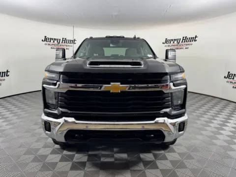 More photos of 2025 Chevrolet Silverado 2500HD LT at Jerry Hunt Supercenter - Salisbury, NC