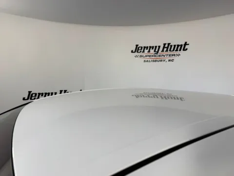 More photos of 2021 Toyota Camry SE at Jerry Hunt Supercenter - Salisbury, NC