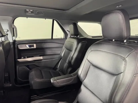 More photos of 2024 Ford Explorer Limited at Jerry Hunt Supercenter - Salisbury, NC