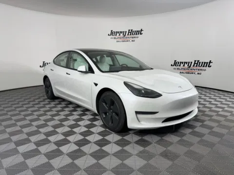 More photos of 2021 Tesla Model 3 Standard Range Plus at Jerry Hunt Supercenter - Salisbury, NC
