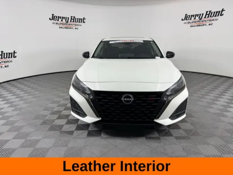 More photos of 2023 Nissan Altima 2.5 SR at Jerry Hunt Supercenter - Salisbury, NC