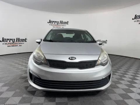 More photos of 2017 Kia Rio LX at Jerry Hunt Supercenter - Salisbury, NC