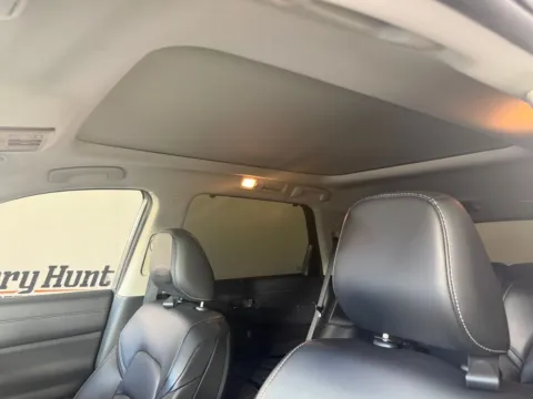 More photos of 2023 Nissan Pathfinder SL at Jerry Hunt Supercenter - Salisbury, NC