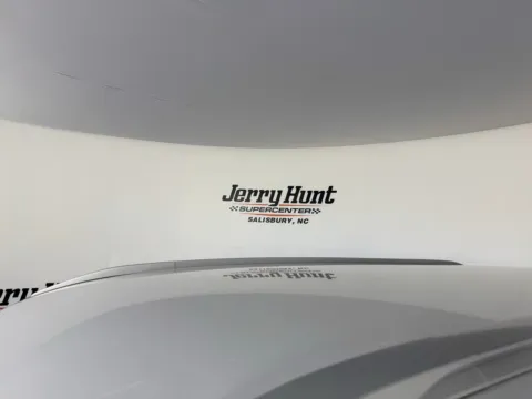 More photos of 2022 Mitsubishi Outlander SEL at Jerry Hunt Supercenter - Salisbury, NC