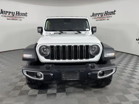 More photos of 2025 Jeep Gladiator Sport S at Jerry Hunt Supercenter - Salisbury, NC