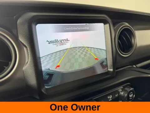 More photos of 2022 Jeep Gladiator Willys at Jerry Hunt Supercenter - Salisbury, NC