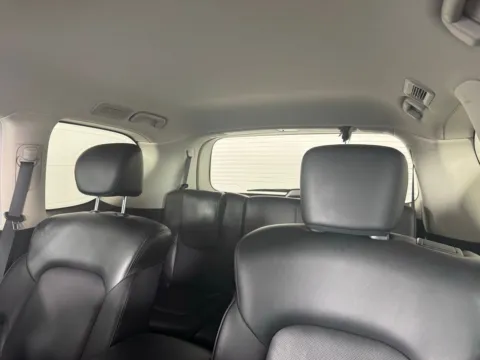 More photos of 2024 Nissan Armada SL at Jerry Hunt Supercenter - Salisbury, NC