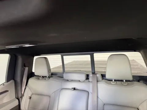 More photos of 2023 GMC Sierra 1500 SLT at Jerry Hunt Supercenter - Salisbury, NC