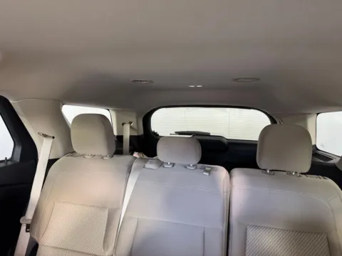 More photos of 2021 Ford Explorer at Jerry Hunt Supercenter - Salisbury, NC