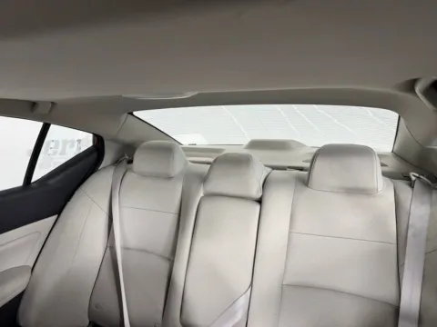 More photos of 2022 Nissan Altima 2.5 SV at Jerry Hunt Supercenter - Salisbury, NC