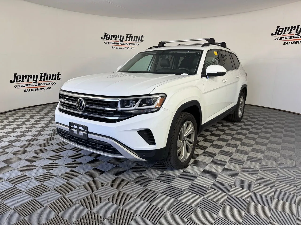White 2022 Volkswagen Atlas 3.6L V6 SE w/Technology for sale in Salisbury, NC
