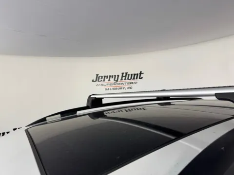 More photos of 2022 Volkswagen Atlas 3.6L V6 SE w/Technology at Jerry Hunt Supercenter - Salisbury, NC