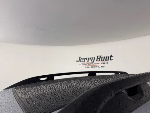 More photos of 2022 Subaru Ascent Limited at Jerry Hunt Supercenter - Salisbury, NC