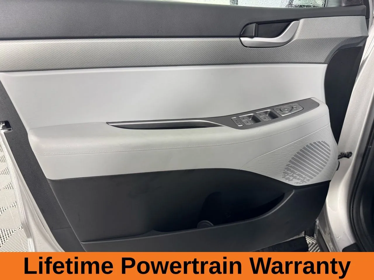 2025 Hyundai Palisade SE - Photo 10