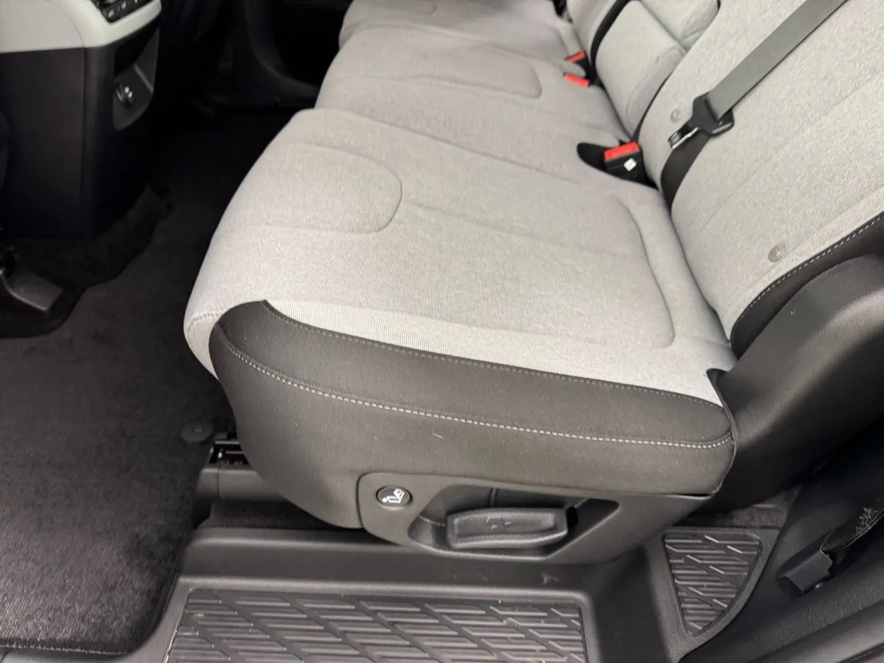 2025 Hyundai Palisade SE - Photo 29