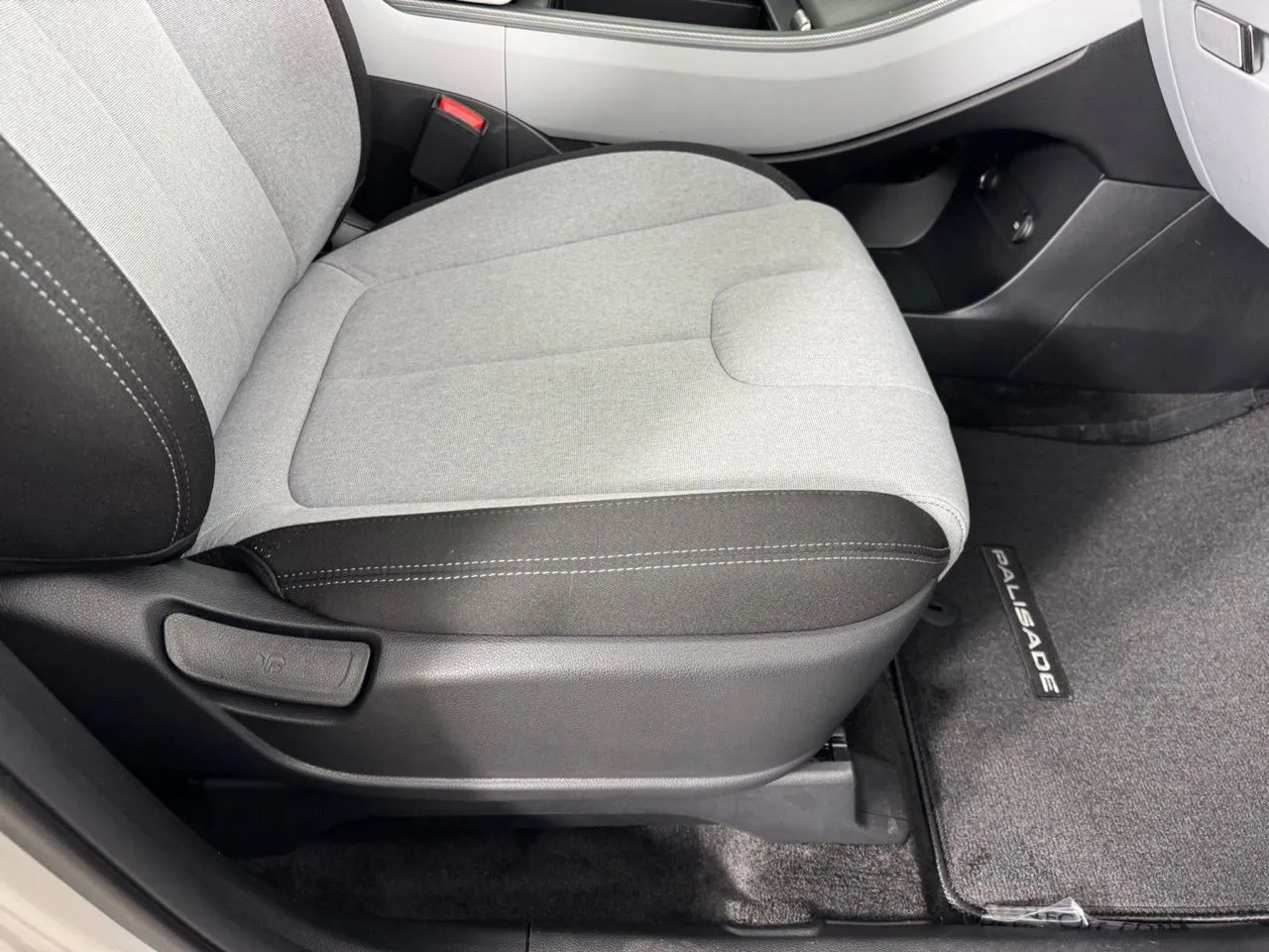 2025 Hyundai Palisade SE - Photo 36