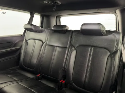 More photos of 2024 Jeep Wagoneer L Series II at Jerry Hunt Supercenter - Salisbury, NC