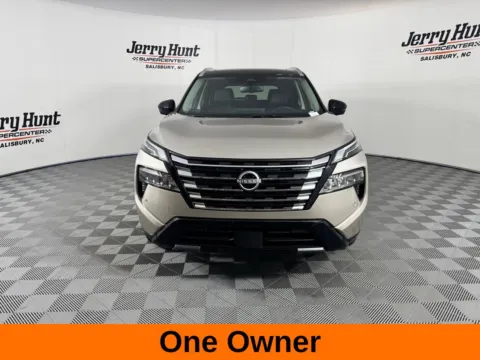 More photos of 2025 Nissan Rogue Platinum at Jerry Hunt Supercenter - Salisbury, NC