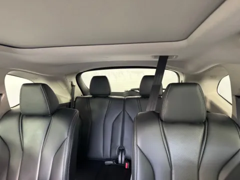 More photos of 2022 Acura MDX Technology at Jerry Hunt Supercenter - Salisbury, NC