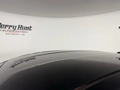 More photos of 2017 Nissan Versa 1.6 SV at Jerry Hunt Supercenter - Salisbury, NC