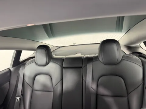 More photos of 2020 Tesla Model 3 Long Range at Jerry Hunt Supercenter - Salisbury, NC