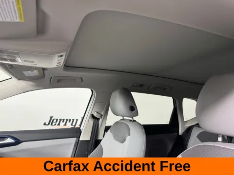 Another view of 2022 Volkswagen Taos 1.5T SE for sale in Salisbury, NC at Jerry Hunt Supercenter - Salisbury