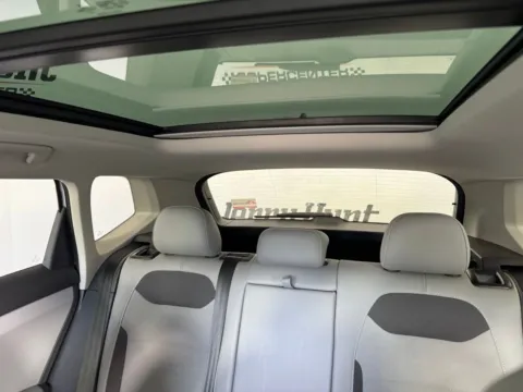 More photos of 2022 Volkswagen Taos 1.5T SE at Jerry Hunt Supercenter - Salisbury, NC