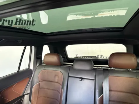 More photos of 2022 Volkswagen Tiguan 2.0T SEL R-Line at Jerry Hunt Supercenter - Salisbury, NC