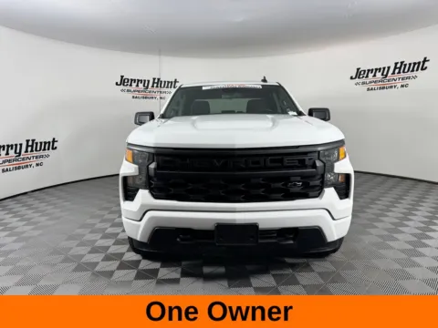 More photos of 2022 Chevrolet Silverado 1500 Custom at Jerry Hunt Supercenter - Salisbury, NC