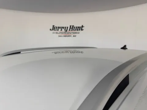 More photos of 2023 Volkswagen Taos 1.5T SE at Jerry Hunt Supercenter - Salisbury, NC