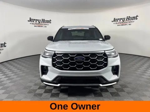 More photos of 2025 Ford Explorer Platinum at Jerry Hunt Supercenter - Salisbury, NC