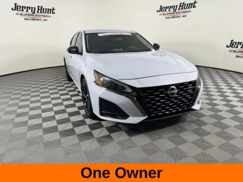 More photos of 2024 Nissan Altima 2.5 SR at Jerry Hunt Supercenter - Salisbury, NC