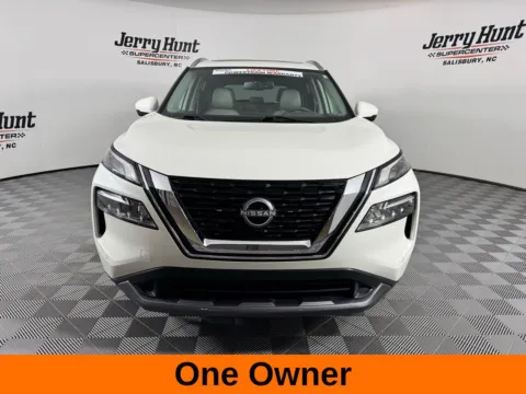 More photos of 2023 Nissan Rogue SL at Jerry Hunt Supercenter - Salisbury, NC