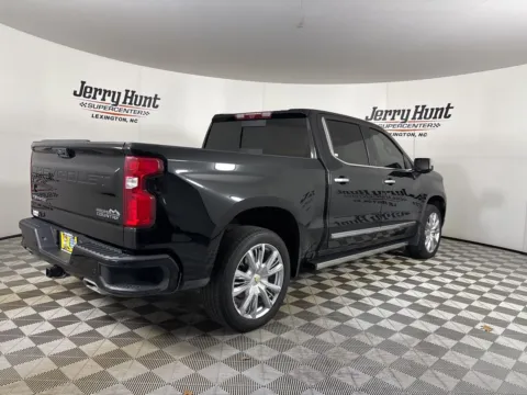 More photos of 2022 Chevrolet Silverado 1500 High Country at Jerry Hunt Supercenter - Salisbury, NC