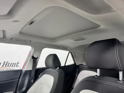 More photos of 2025 Hyundai Venue SEL at Jerry Hunt Supercenter - Salisbury, NC