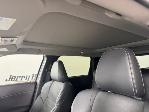 More photos of 2024 Mitsubishi Outlander SE at Jerry Hunt Supercenter - Salisbury, NC