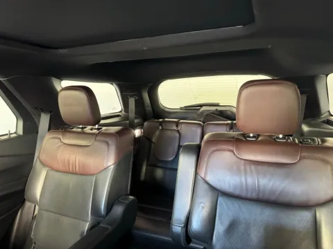 More photos of 2022 Ford Explorer Platinum at Jerry Hunt Supercenter - Salisbury, NC