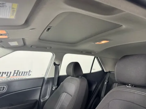More photos of 2025 Hyundai Venue SEL at Jerry Hunt Supercenter - Salisbury, NC