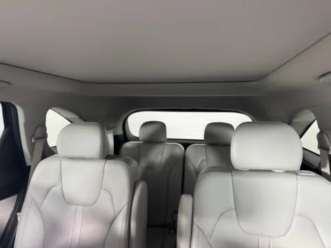 More photos of 2023 Kia Sorento SX at Jerry Hunt Supercenter - Salisbury, NC