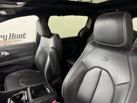 Another view of 2025 Chrysler Pacifica Limited for sale in Salisbury, NC at Jerry Hunt Supercenter - Salisbury