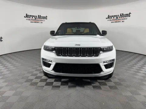 More photos of 2022 Jeep Grand Cherokee Summit 4xe at Jerry Hunt Supercenter - Salisbury, NC