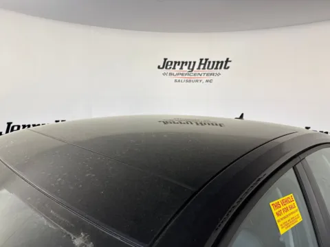 More photos of 2025 Volkswagen Jetta 1.5T SEL at Jerry Hunt Supercenter - Salisbury, NC