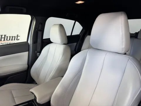 More photos of 2024 Mitsubishi Eclipse Cross SEL at Jerry Hunt Supercenter - Salisbury, NC