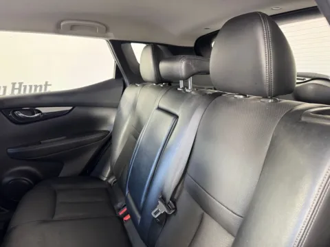 More photos of 2019 Nissan Rogue Sport SL at Jerry Hunt Supercenter - Salisbury, NC