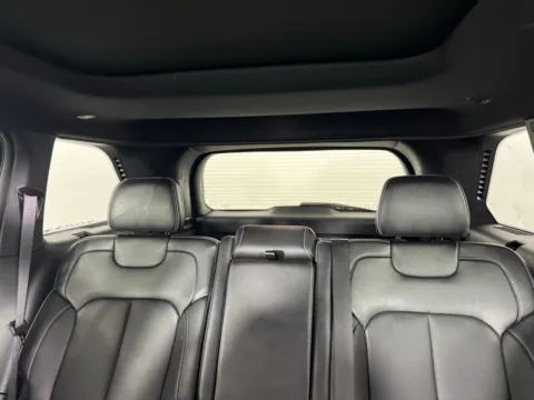 More photos of 2023 Jeep Grand Cherokee Overland at Jerry Hunt Supercenter - Salisbury, NC